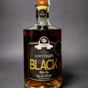 Cachaça Anfitrion Ouro Black